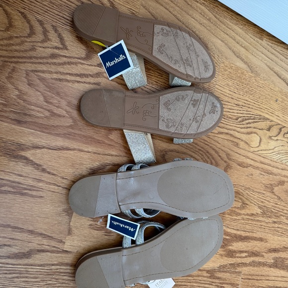 NWT, rhinestone sandals, size 9 2/15$ - Picture 3 of 5